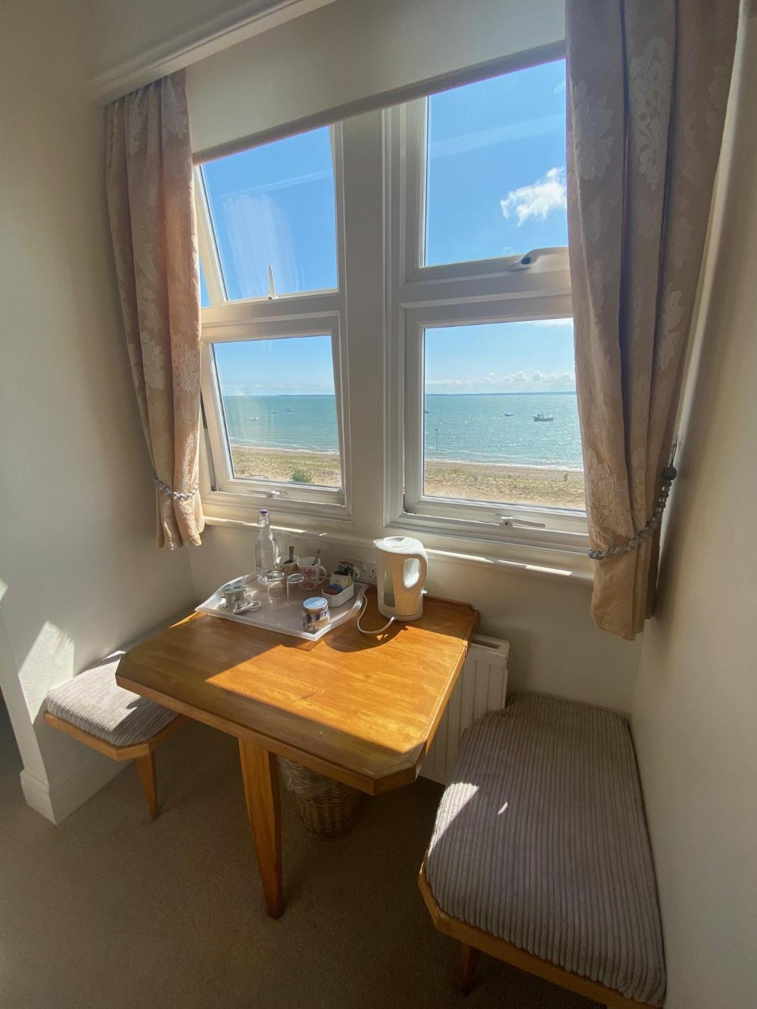 Pebbles Guest House Southend-on-Sea Habitación foto
